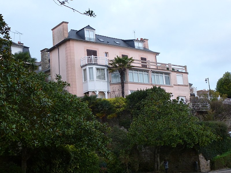 File:Maison de dinard - panoramio.jpg