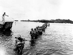 Marines wade ashore Peleliu - September 1944.jpg