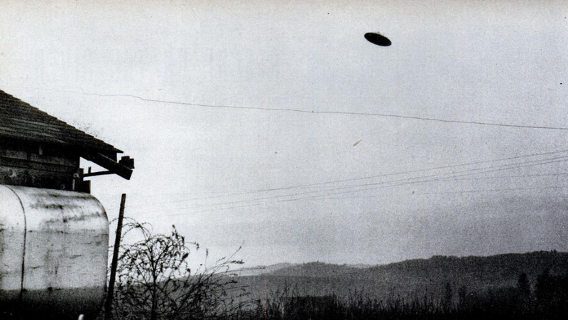 File:McMinnville UFO 1.png