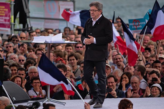 Français : Meeting politique de Jean-Luc Mélenchon à la prairie des Filtres de Toulouse, le 16 avril 2017. English: Political meeting of Jean-Luc Mélenchon in Toulouse, on 16 April 2017.