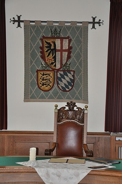 File:Memmingen Rathaus 2OG Sitzungssaal 002.jpg