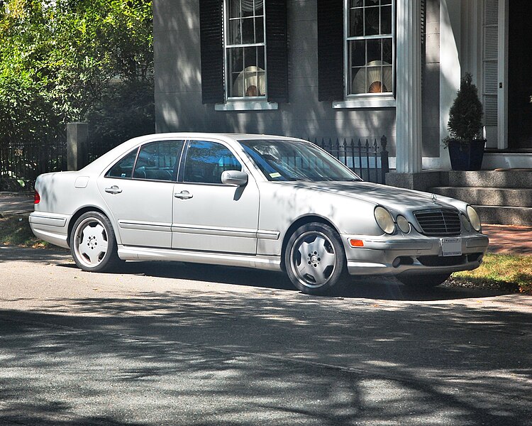 File:Mercedes-Benz E55.jpg