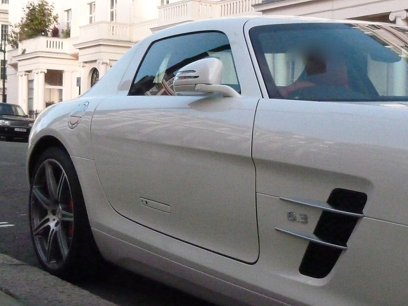 File:Mercedes SLS White (6654074655).jpg