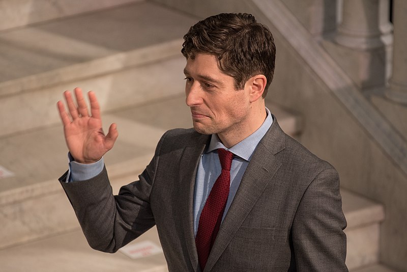 File:Minneapolis Mayor Jacob Frey - Oath of Office at City Inauguration (39599449211).jpg