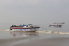 Motorboats in Patenga (15).jpg