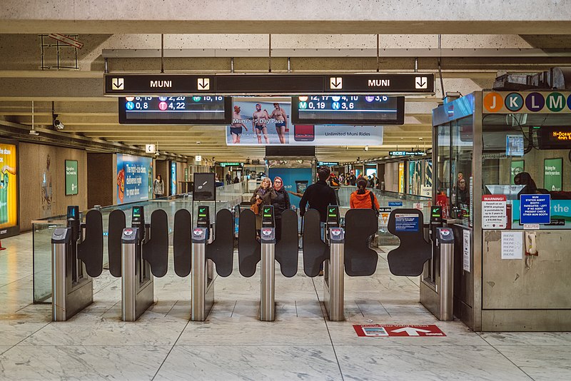 File:Muni Metro faregates at Embarcadero station, November 2018.jpg