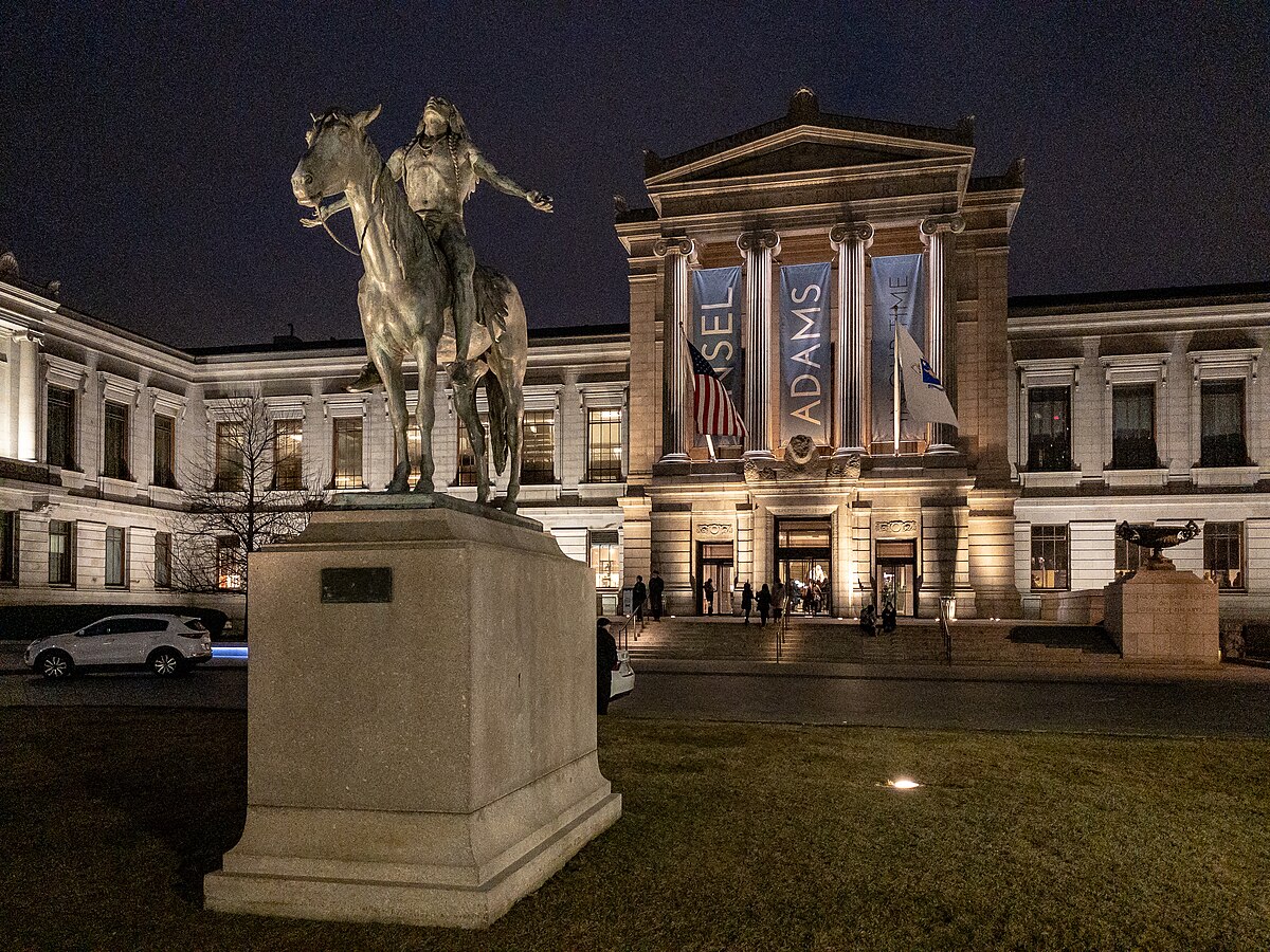 File:2018 Museum of Fine Arts Boston Huntington Avenue entrance.jpg -  Wikimedia Commons