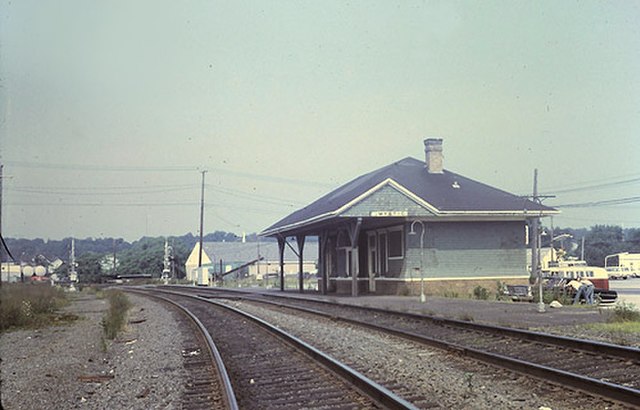 Mystic station in August 1972. At that time the station was closed to passengers, though Amtrak claimed ownership.