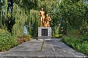 Myzove Starovyzhivskyi Volynska-World War II memorial-general view-1.jpg