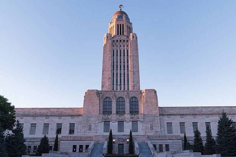 File:Nebraska State Capitol Building, Lincoln (44016962335).jpg