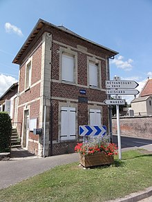 Neuflieux (Aisne) mairie.JPG
