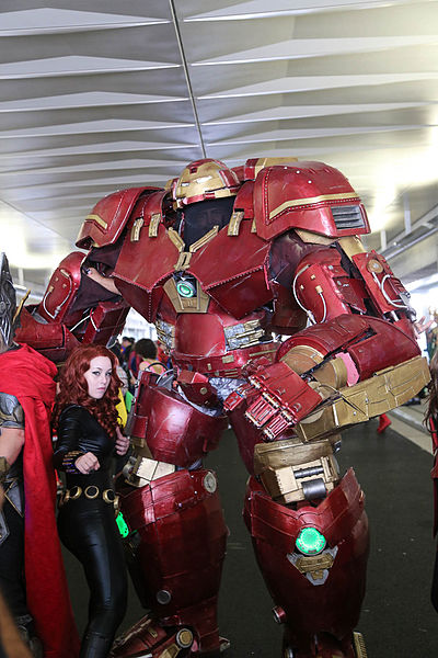 File:New York Comic Con 2015 - Hulkbuster & Black Widow (22038760116).jpg