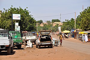 Scena di strada a Dogonoutchi