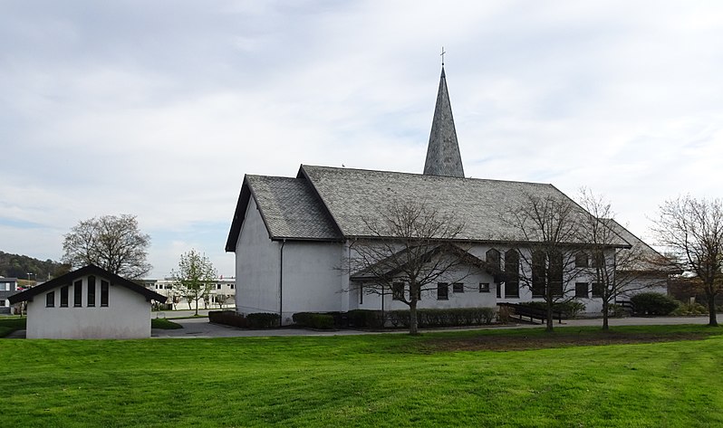 File:Norheim kirke.jpg