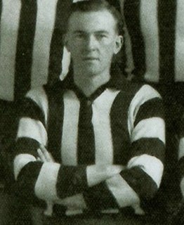 Norm Crewther Australian rules footballer, born 1919