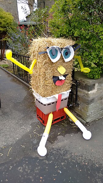 File:Northowram Scarecrow Festival 2015 04.jpg