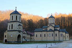 PPŠ018 - Manastir Osovica u sjenci Motajice.jpg