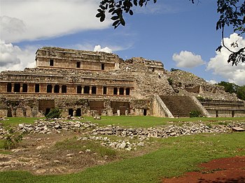 Gran Palacio de Sayil.