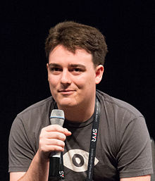 Palmer Luckey ĉe SVVR 2014.jpg