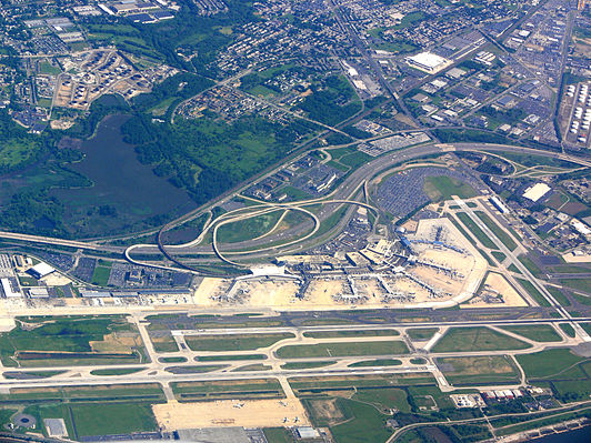 Philadelphia International Airport - Wikipedia