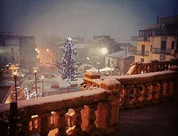 Piazza Garibaldi di sera con la neve del 2014