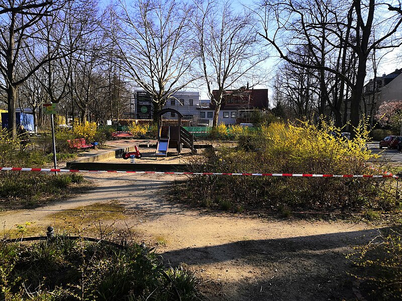 File:Playground Lankwitz Berlin 1 April 2020.jpg