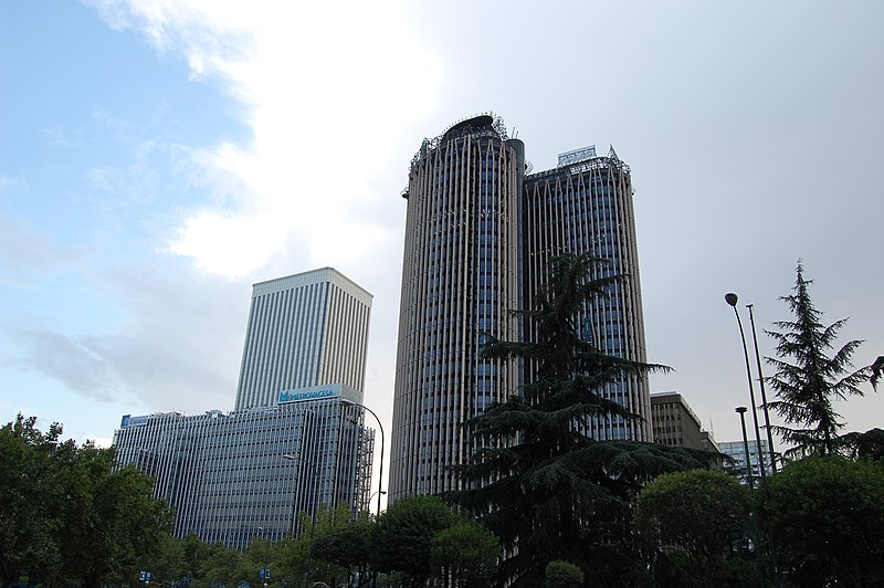 File:Plaza de Lima - panoramio.jpg