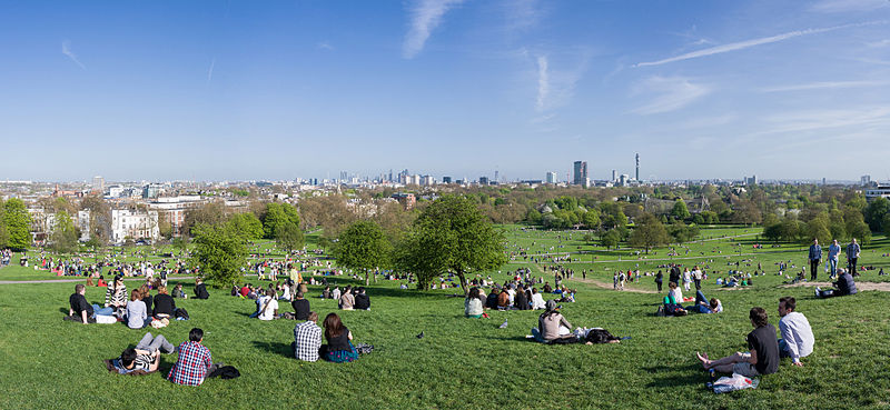 Archivo:Primrose Hill Panorama, London - April 2011.jpg