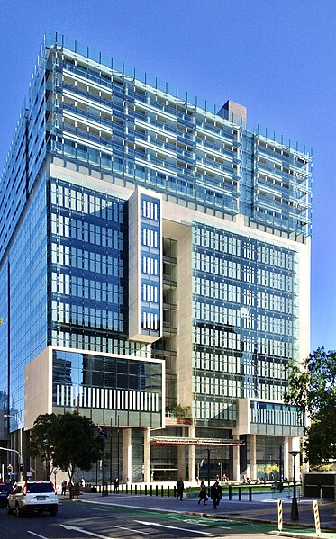 File:Queen Elizabeth II Courts of Law, Brisbane 03.jpg