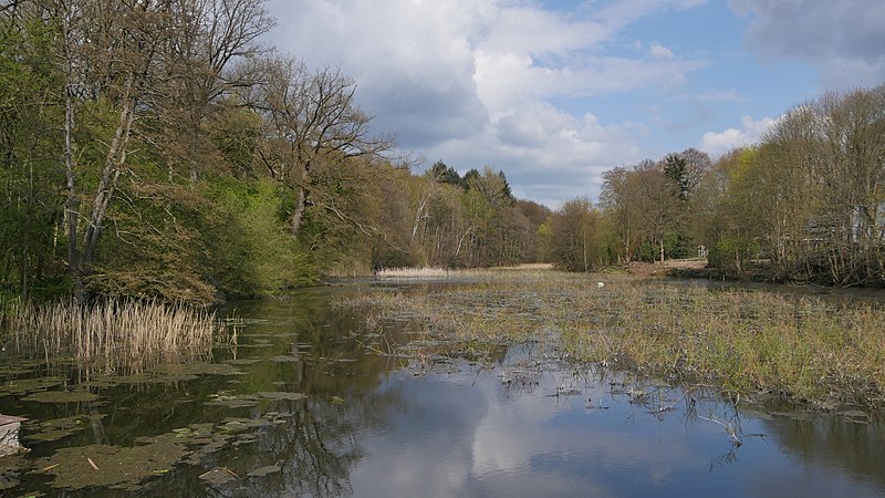 File:RK 2105 P1840821 Mühlenteich Aumühle.jpg