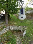 Rebešovice - výklenková kaplička sv. Jana Nepomuckého (po opravě) 03.jpg
