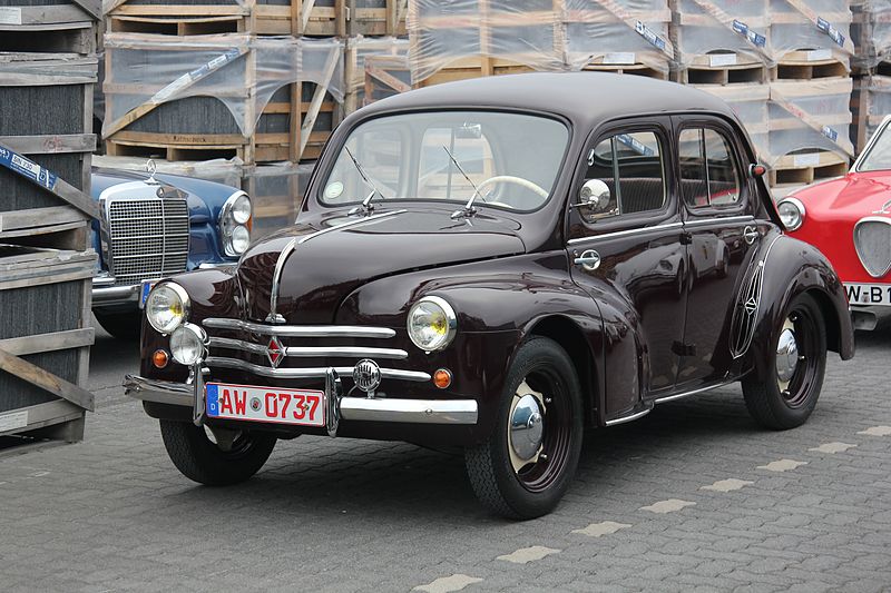 File:Renault 4 CV (2014-09-13 7057) Front.JPG