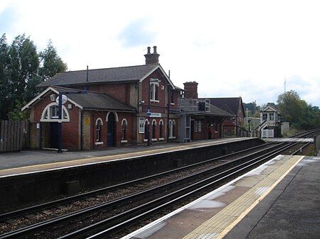 Robertsbridge Station 02