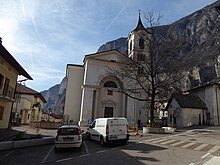 La chiesa di Santa Caterina e, di fianco, la piccola cappella di Sant'Anna