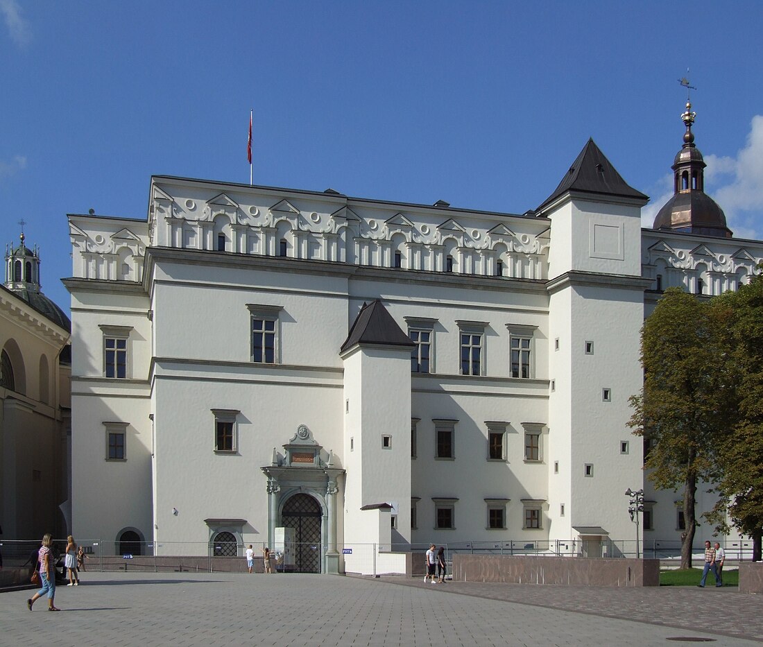 File:Royal Castle in Vilnius (Wilno).JPG