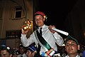 Rutenfest Ravensburg 2011, der Schützenkönig des Adlerschießens am Rutendienstag-Abend beim Antrommeln bei seiner Schützenkönigsfeier
