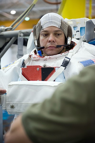 File:STS-130 Behnken prepares for NBL training session.jpg