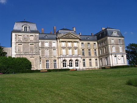 Tập_tin:Sablé-sur-Sarthe_-_Castle_-_1.jpg