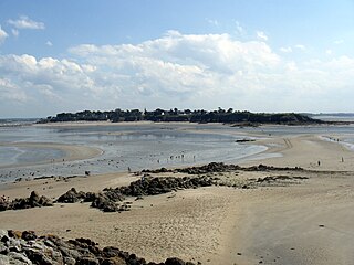 <span class="mw-page-title-main">Saint-Jacut-de-la-Mer</span> Commune in Brittany, France