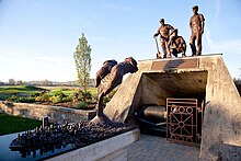 The Sandminers Monument, located off of West Shore Road, pays tribute to the area's historic sand-mining operations.