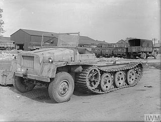 <i>Schwerer Wehrmachtschlepper</i> Half-track