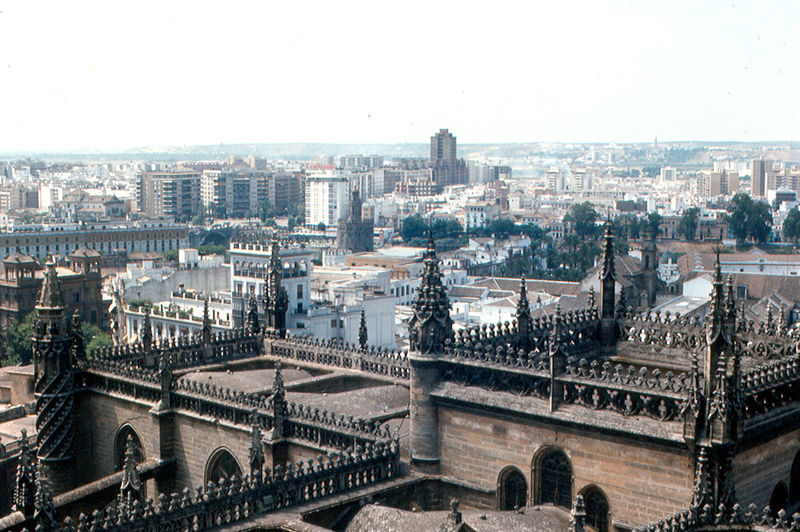 File:Seville from Giralda (2689597785).jpg