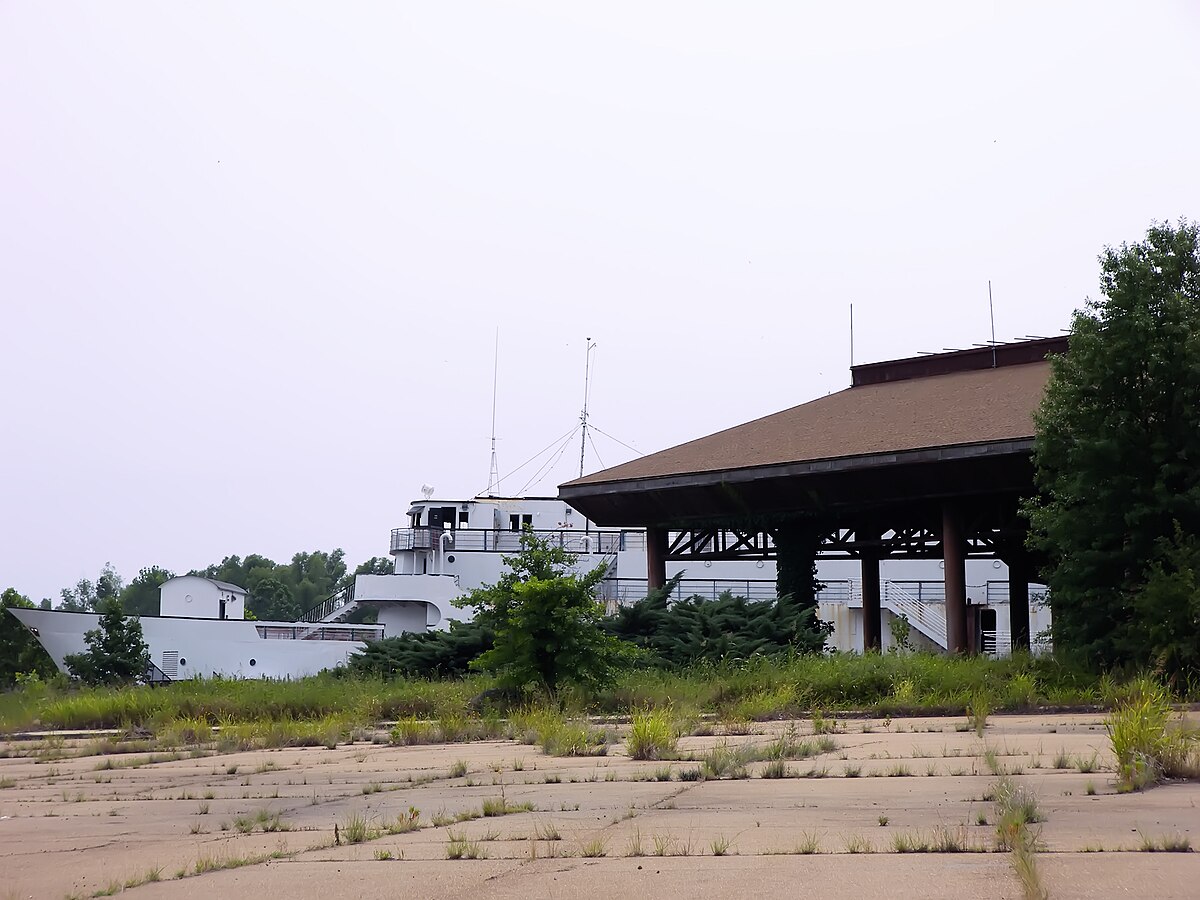 SS Nantucket at Mhoon Landing， 2007