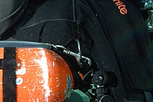 Detail showing choker Sidemount detail top of cylinder DSC 0020 Photo by Pete Nawrocky.JPG