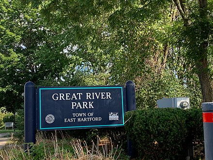 Sign for Great River Park