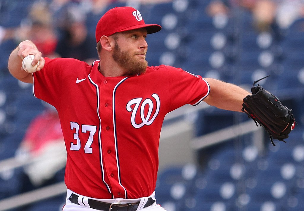 File:Stephen Strasburg pitching in the third inning from the Washington  Nationals vs. Atlanta Braves at Nationals Park, April 7th, 2021 (All-Pro  Reels Photography) (51105785546) (cropped).jpg - Wikimedia Commons