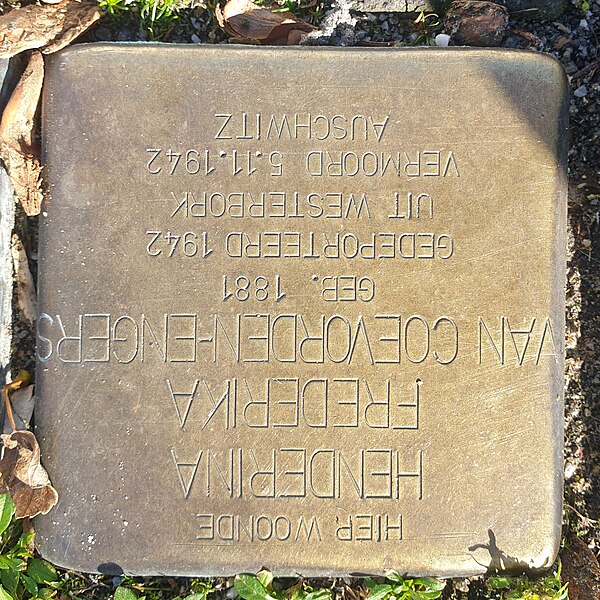 File:Stolperstein Coevorden Kastell 25 Henderina Frederika van Coevorden.jpg