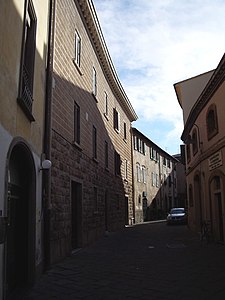 Rue et Palazzo Ginori Grosseto.jpg