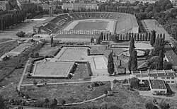 Stadion RKS Skra Swimming pools and stadium Skra Warsaw 1984 aerial.jpg