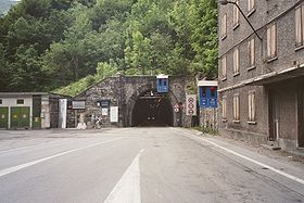 Entrée nord du tunnel routier du col de Tende (côté italien).